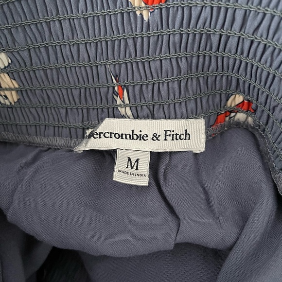 2𝒇𝒐𝒓$50 ABERCROMBIE & FITCH off the should floral blue dress sizeM - Picture 6 of 8